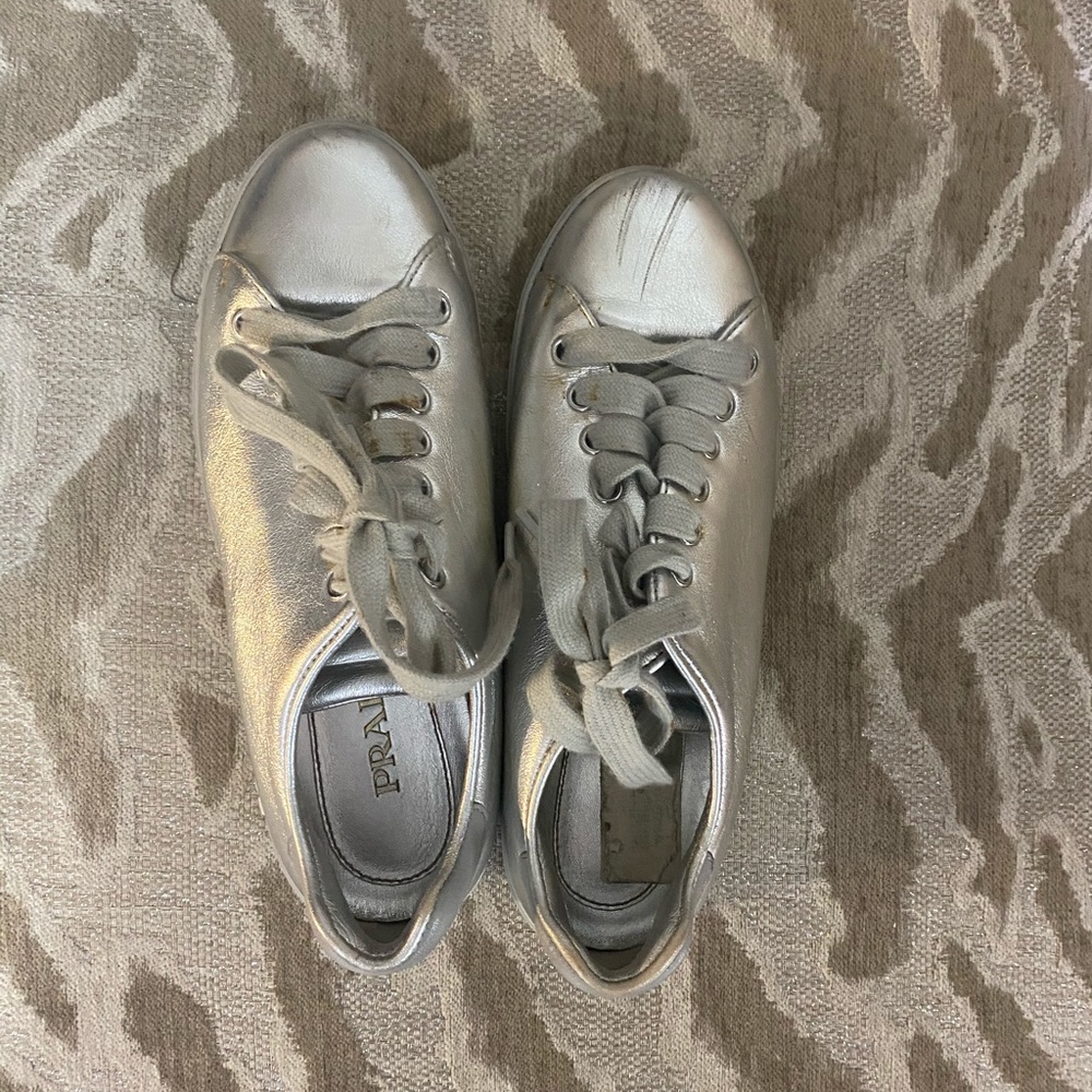 Prada sneaker
